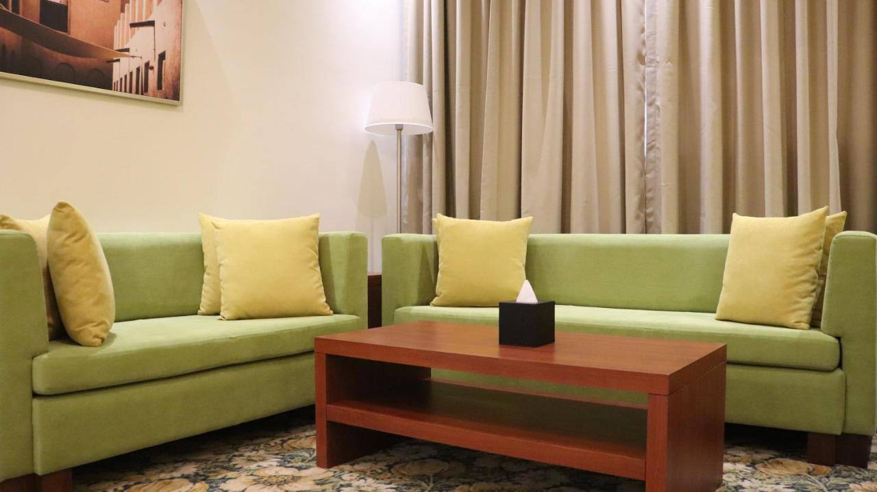 Al Riyadh Hotel Apartments Абу Даби Екстериор снимка