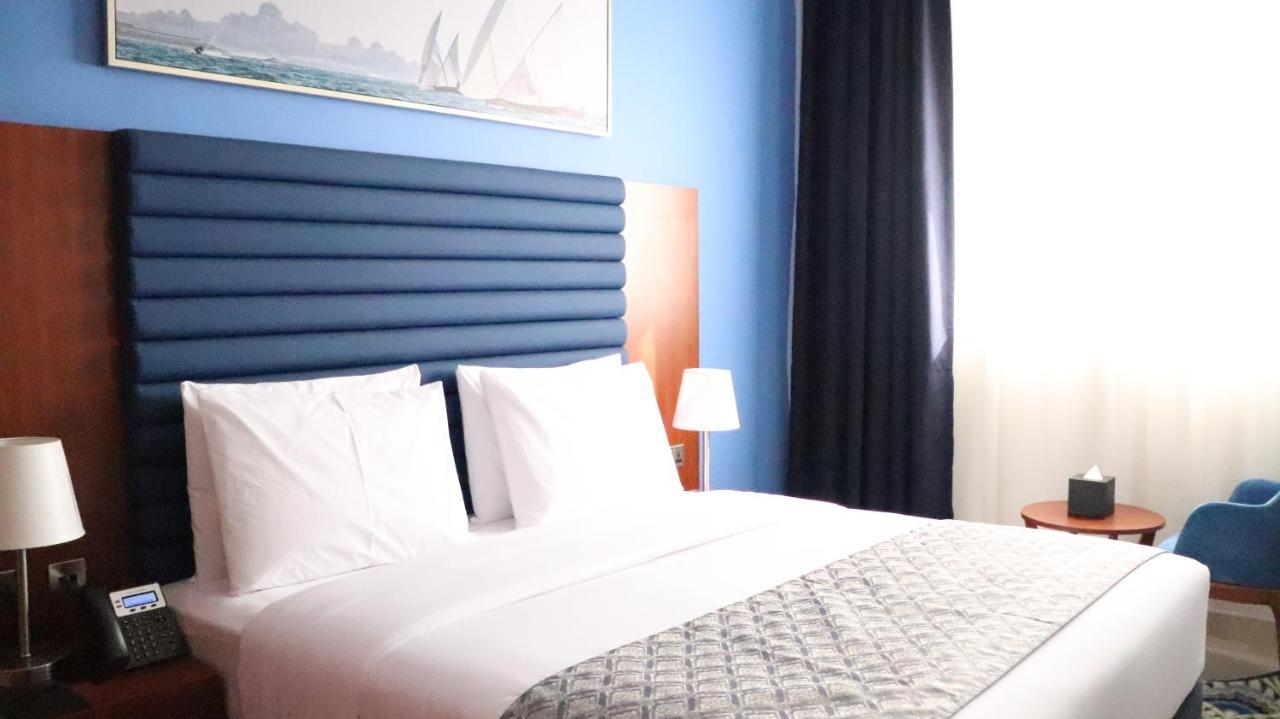 Al Riyadh Hotel Apartments Абу Даби Екстериор снимка