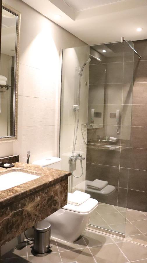 Al Riyadh Hotel Apartments Абу Даби Екстериор снимка