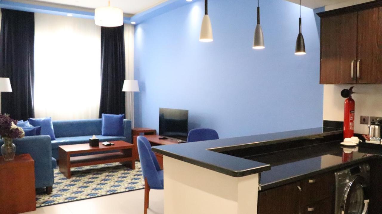Al Riyadh Hotel Apartments Абу Даби Екстериор снимка